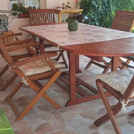 Emma Vendeghaz Apartament *